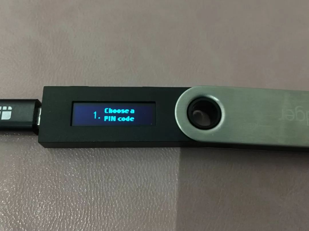 还在担心私钥被盗？硬件钱包Ledger Nano S了解一下-图片9